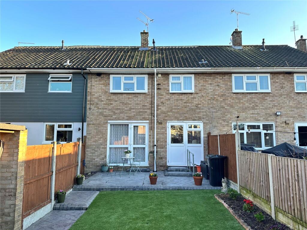 Paprills, Basildon, Essex photo 4