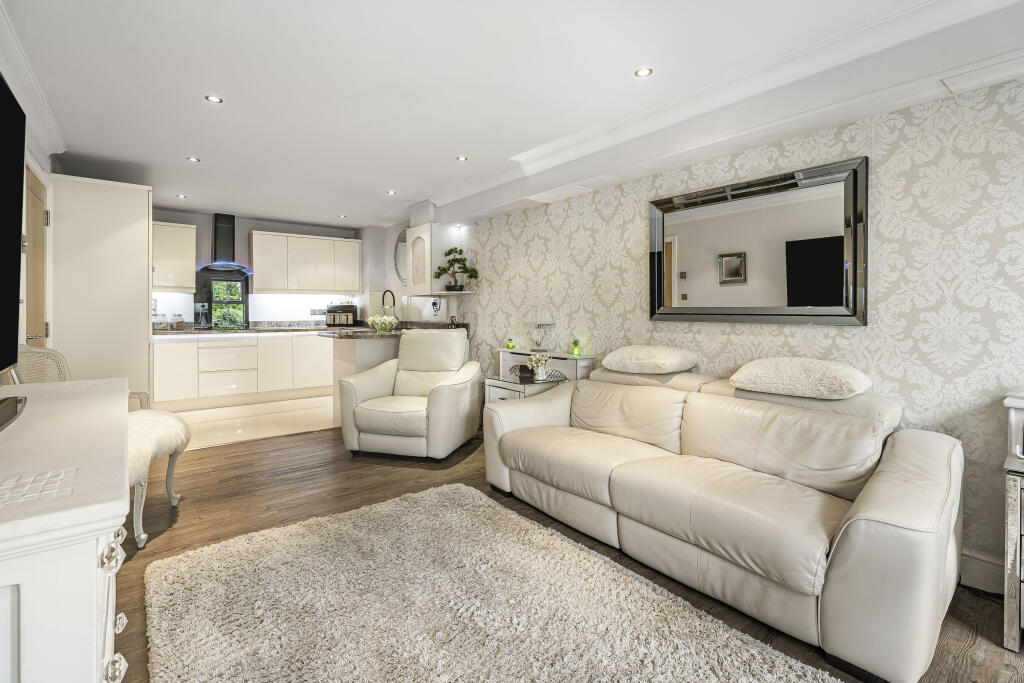 Church Street, Welwyn, AL6