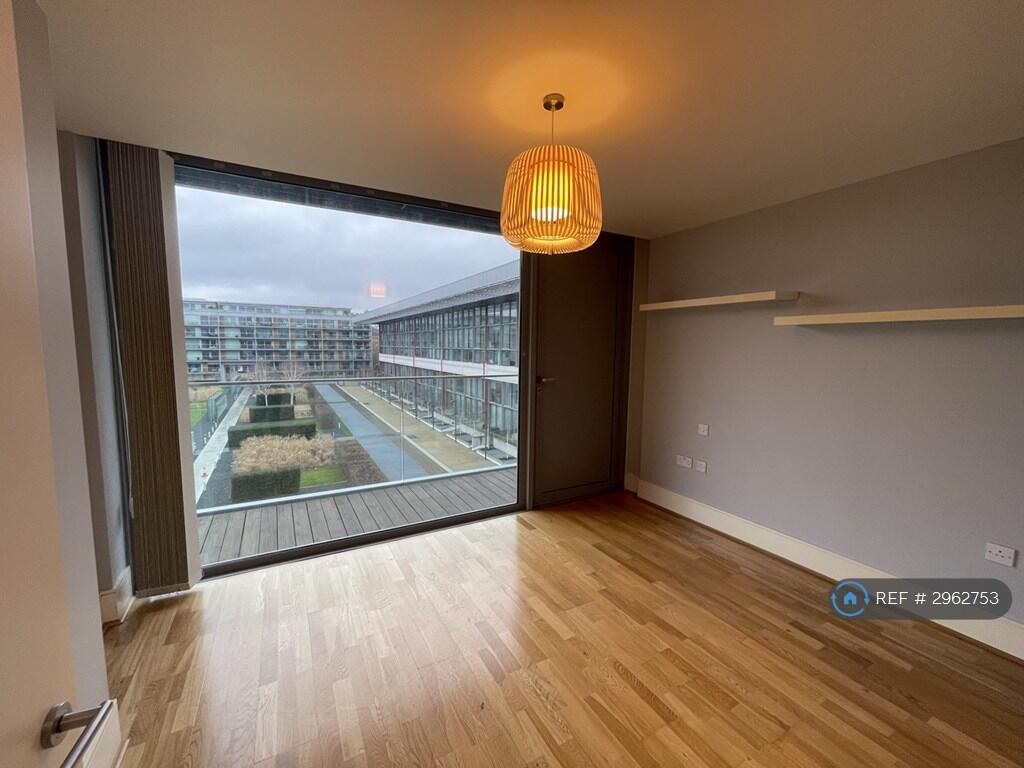 Apartment in London - View 5