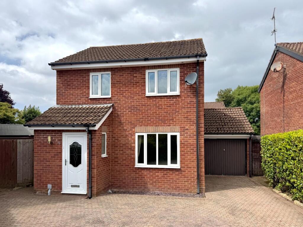 3-bed detached on Cosmeston Drive, Penarth, £399,950