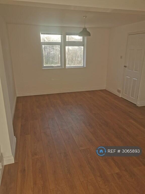 House in Swindon - View 5