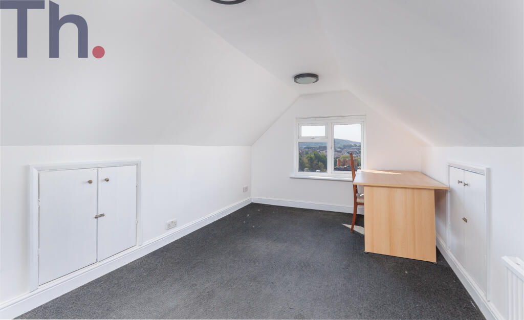 House in Newport, Hunny Hill - View 5