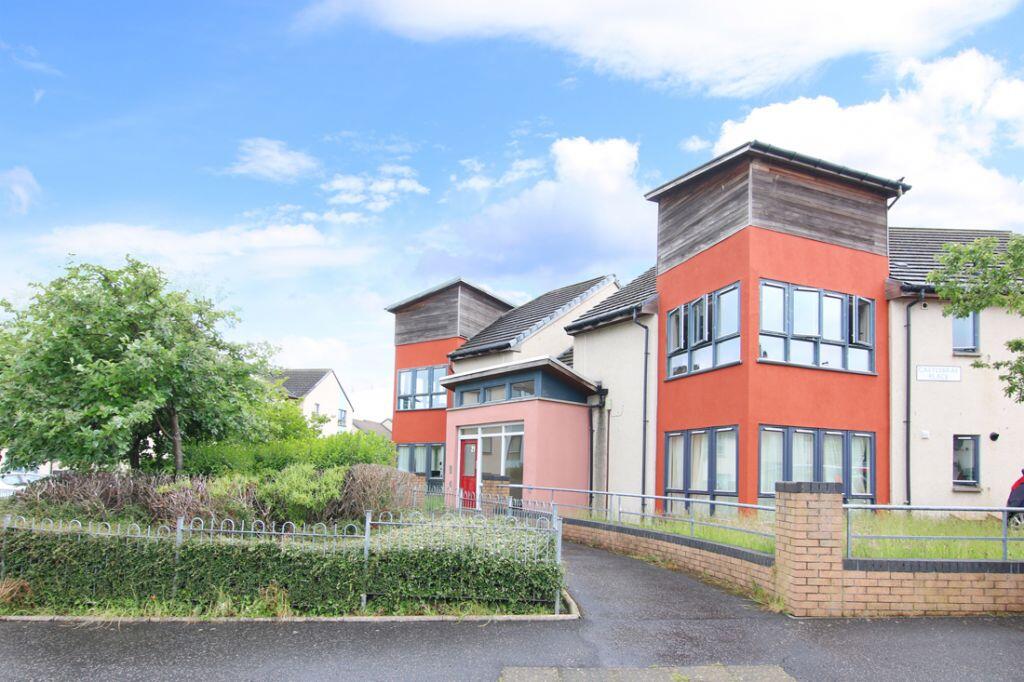 Main image of property: 21/4 Castlebrae Glebe, Craigmillar, Edinburgh, EH16 4BD