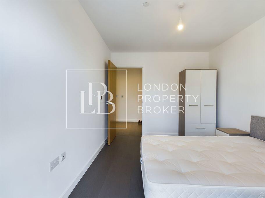 Apartment in London - View 5