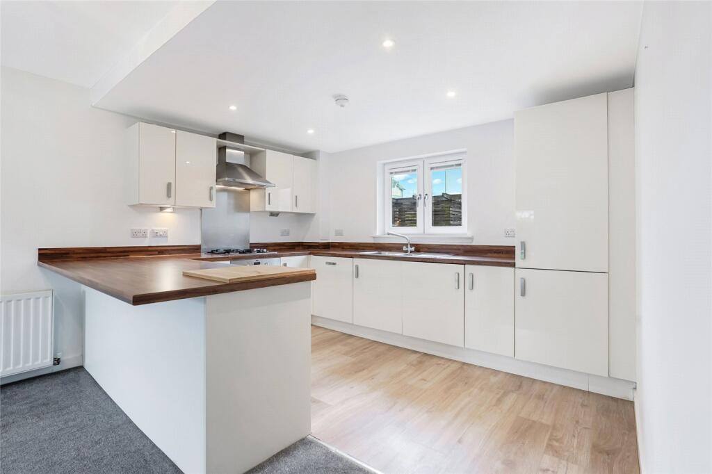 Apartment in Falkirk - View 5
