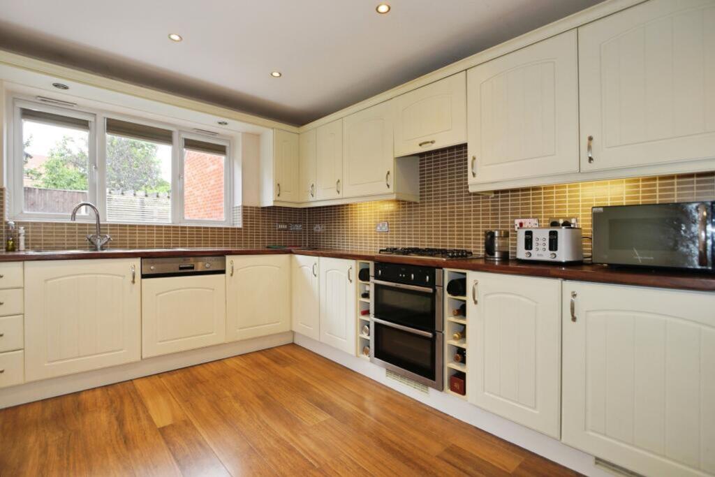House in North West Leicestershire, Ashby de la Zouch - More