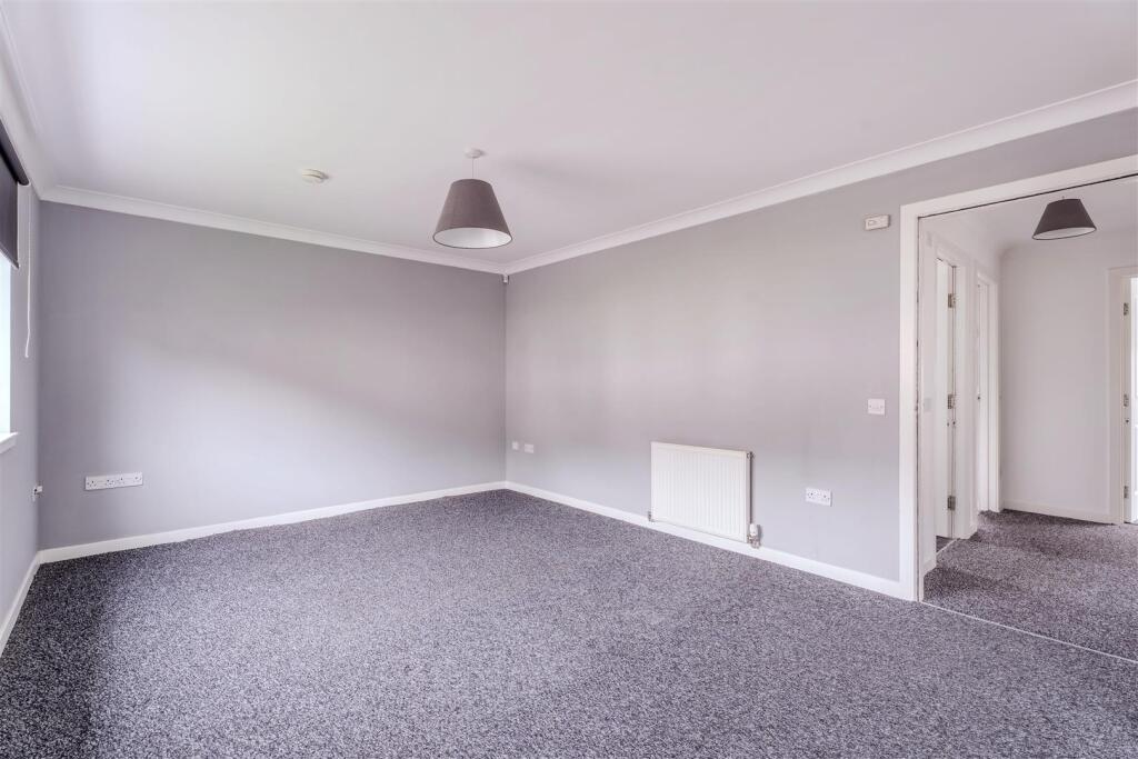 Apartment in Motherwell - View 5