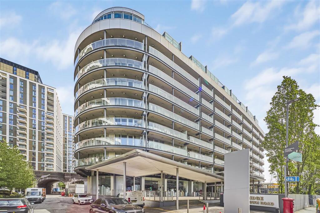 Main image of property: Queenstown Road, SW8
