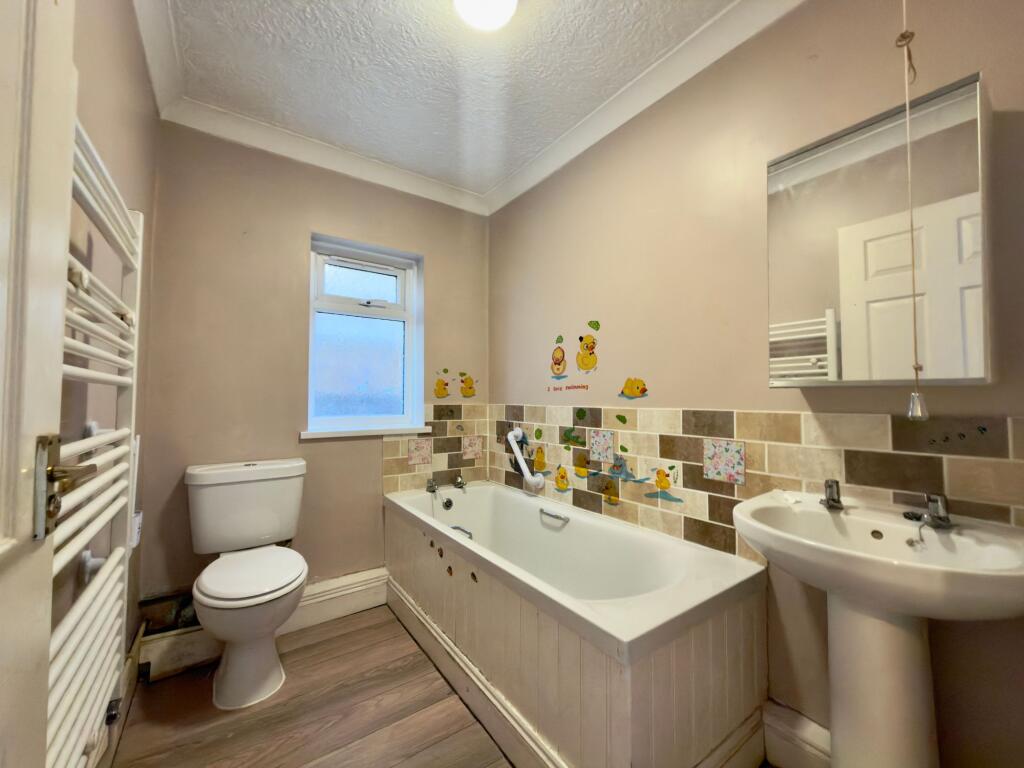 Cornwall Gardens, Cliftonville, CT9 photo 4