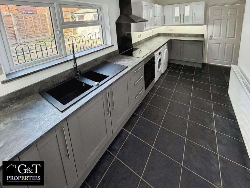 House in Dudley, Wrens Nest, Swan Village - More