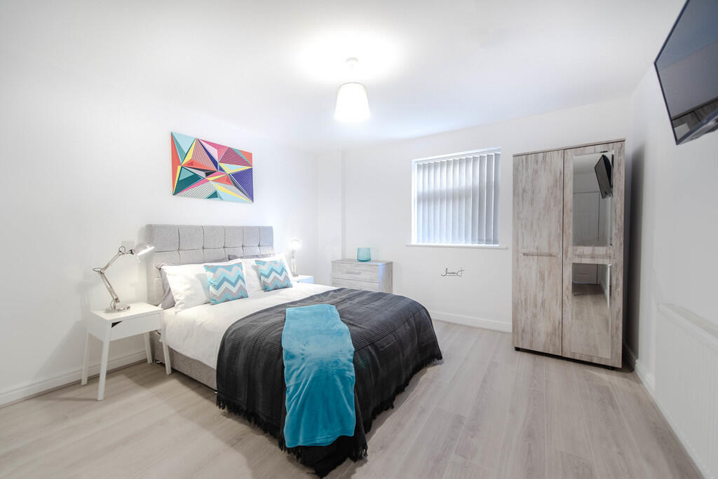 Main image of property: Room 3, 10B Borough Road