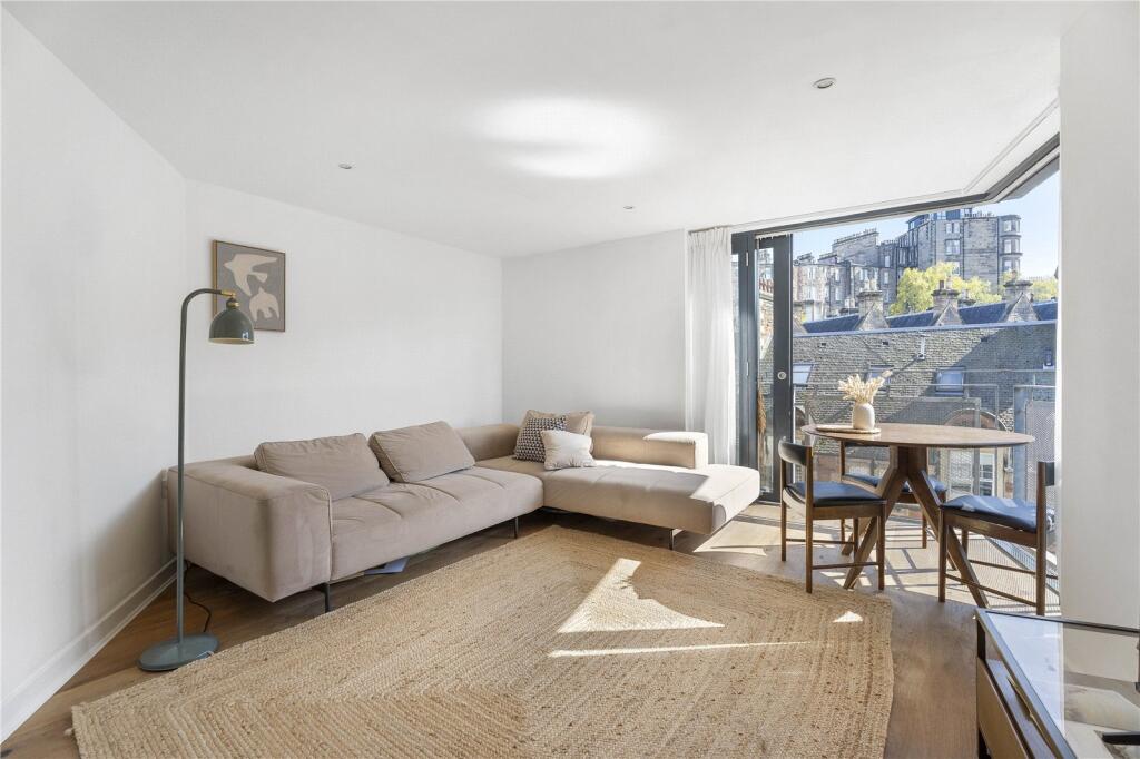 Apartment in Edinburgh, Haymarket, West End - View 2