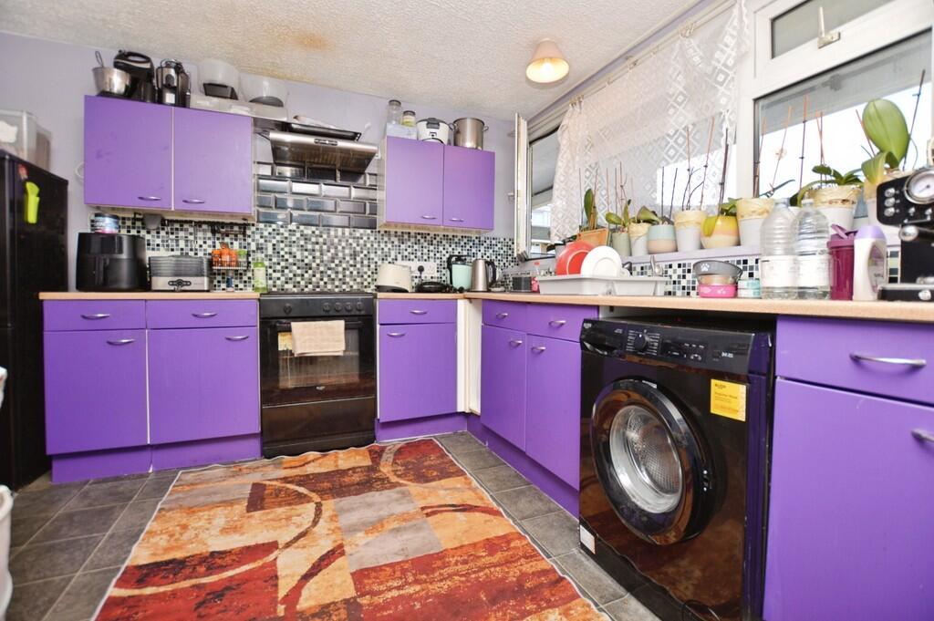 Apartment in Guildford - View 4