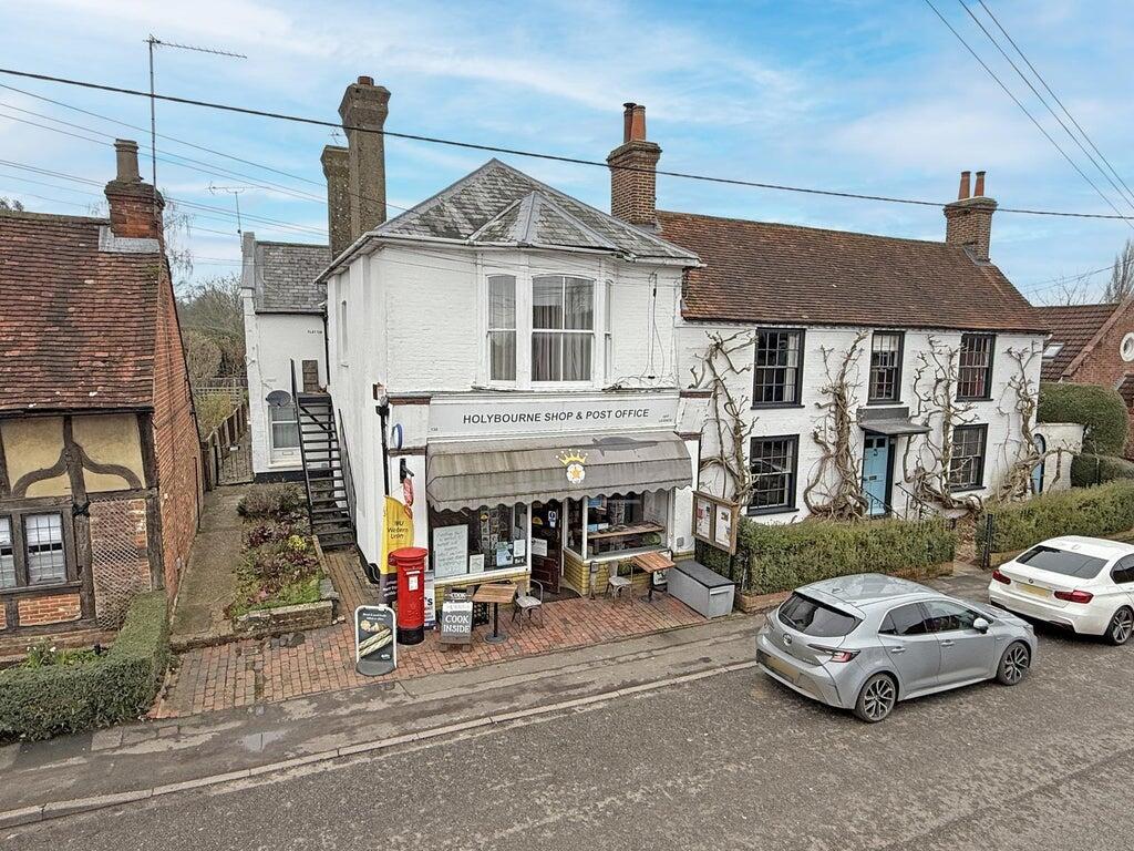 Main image of property: Holybourne Shop & Post Office, 130 London Road, Holybourne,, Alton, GU34 4ES