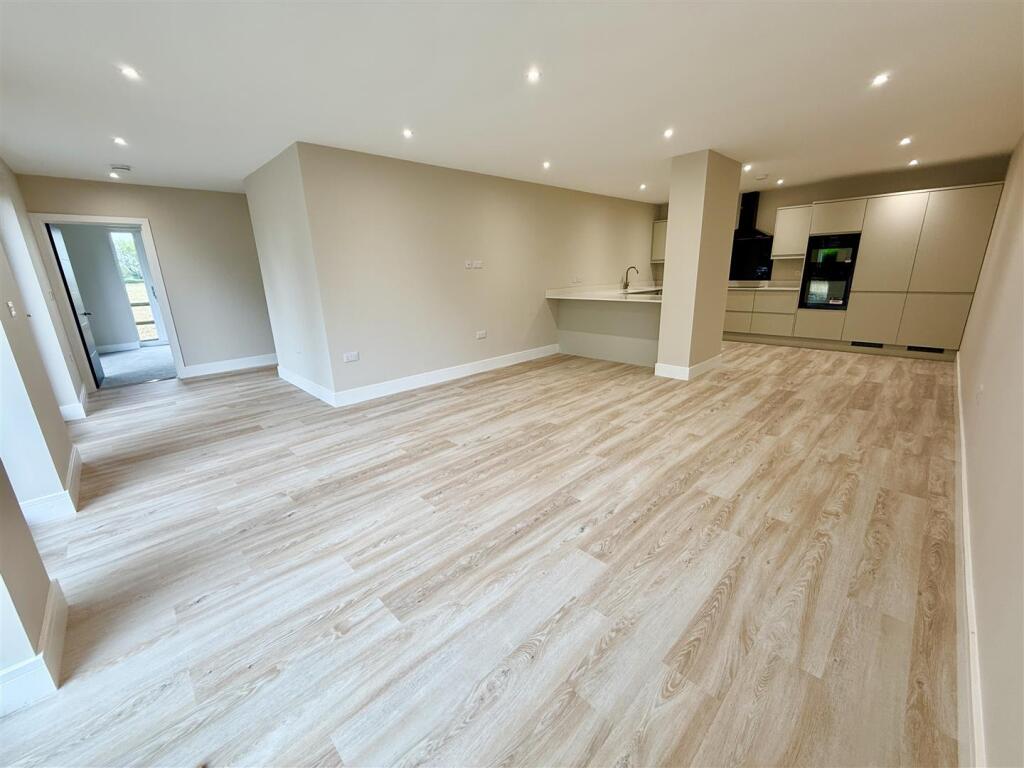Heath Road, Rollesby, NR29 photo 3