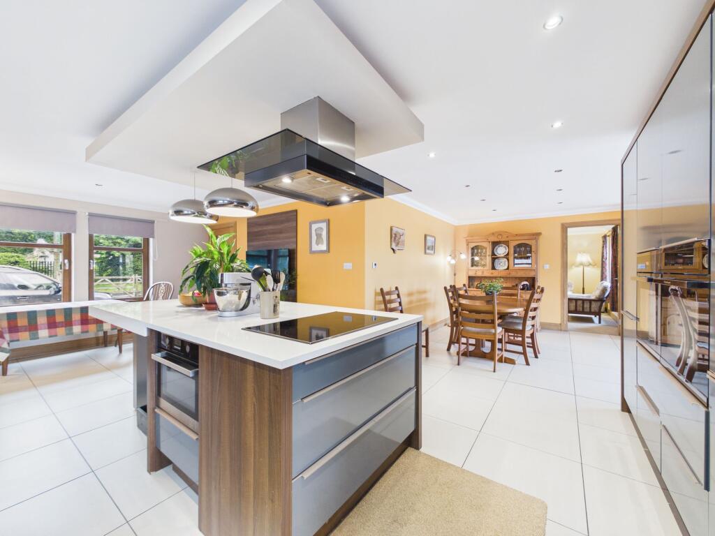 House in Motherwell - More