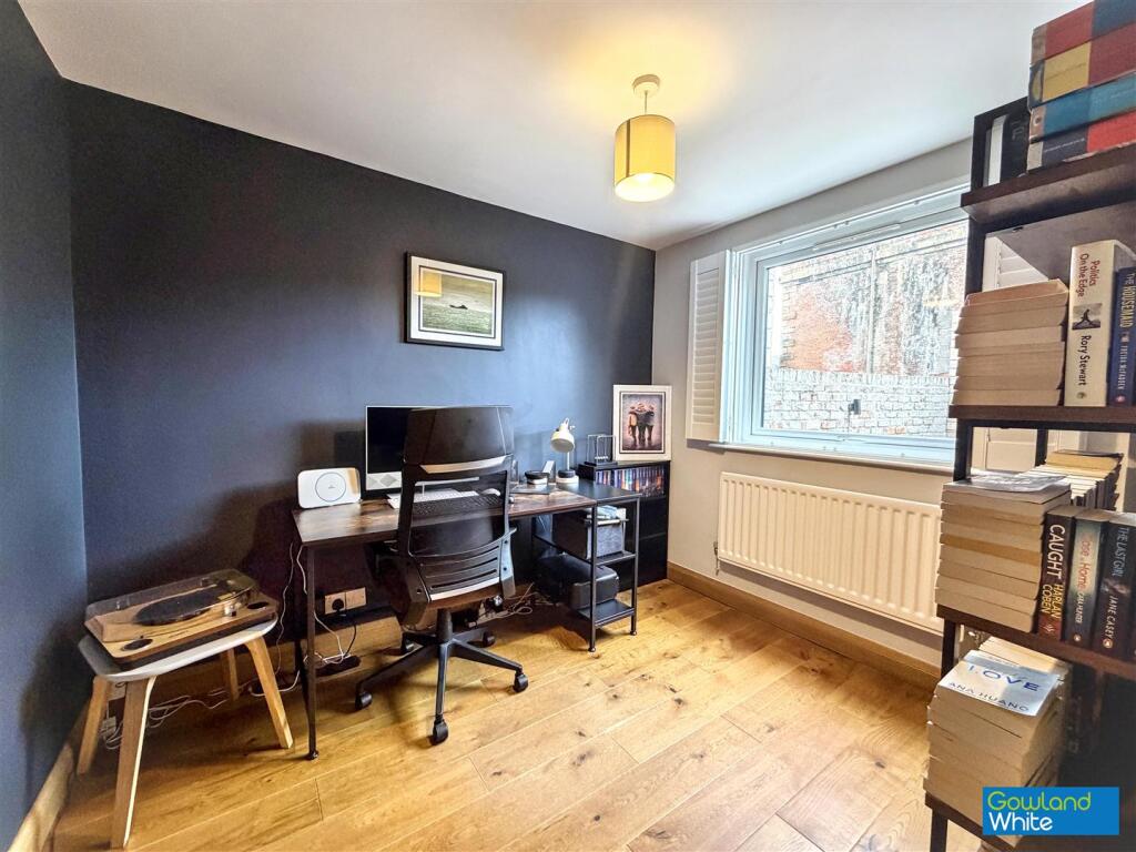 House in Yarm, Yarm High Street, Stockton-on-Tees - View 5