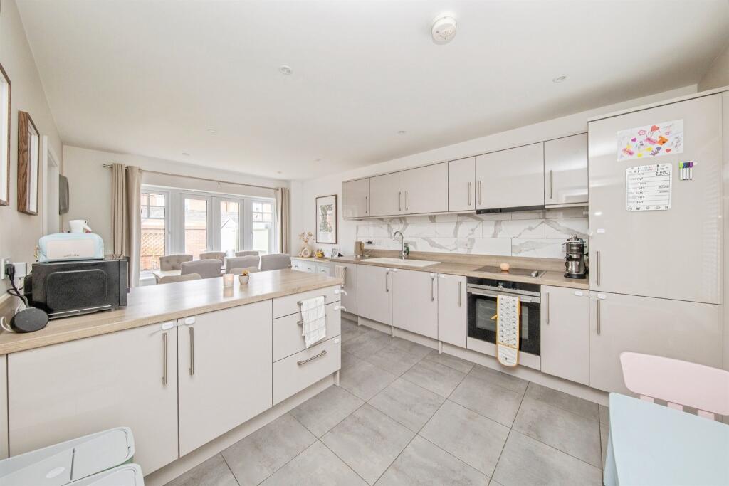 House in Colchester, Mile End - View 5