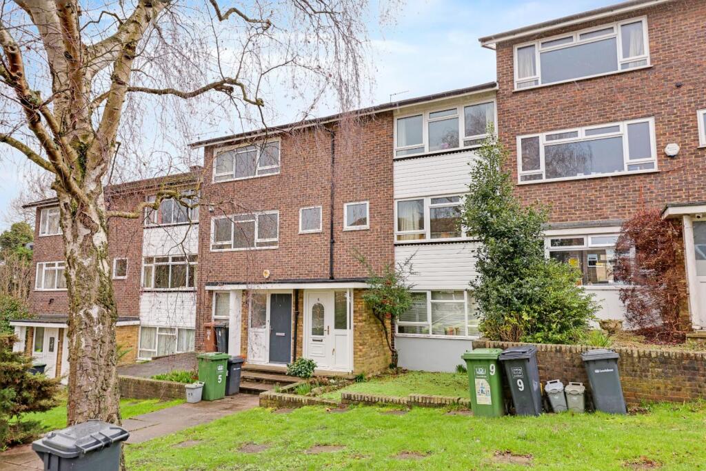 Main image of property: Thakeham Close, London