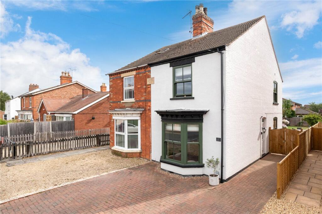 Main image of property: Meadowgate, Bourne, Lincolnshire, PE10