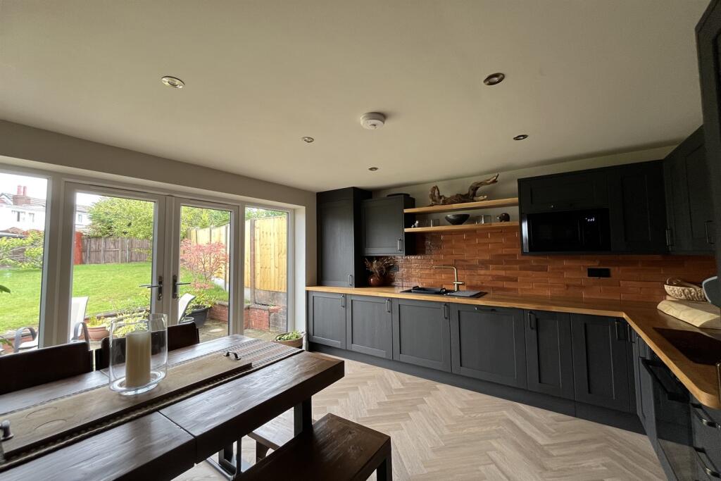 House in Blackburn - View 4