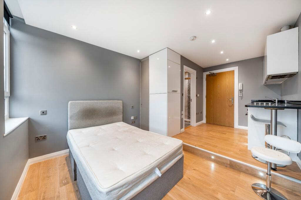 Main image of property: Mercia Grove, London, SE13