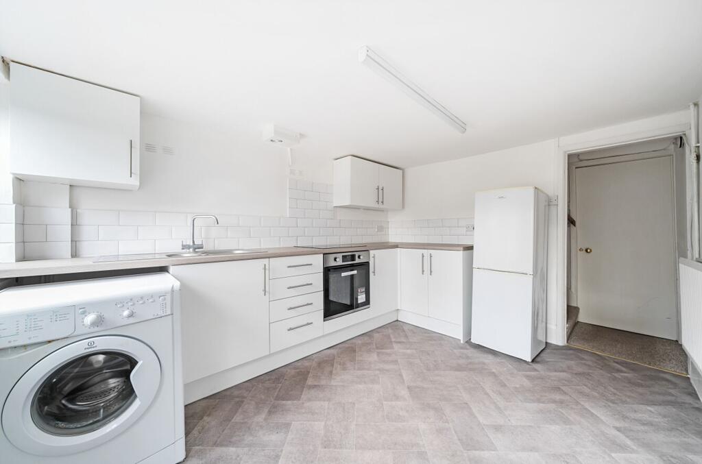House in Portsmouth - View 4