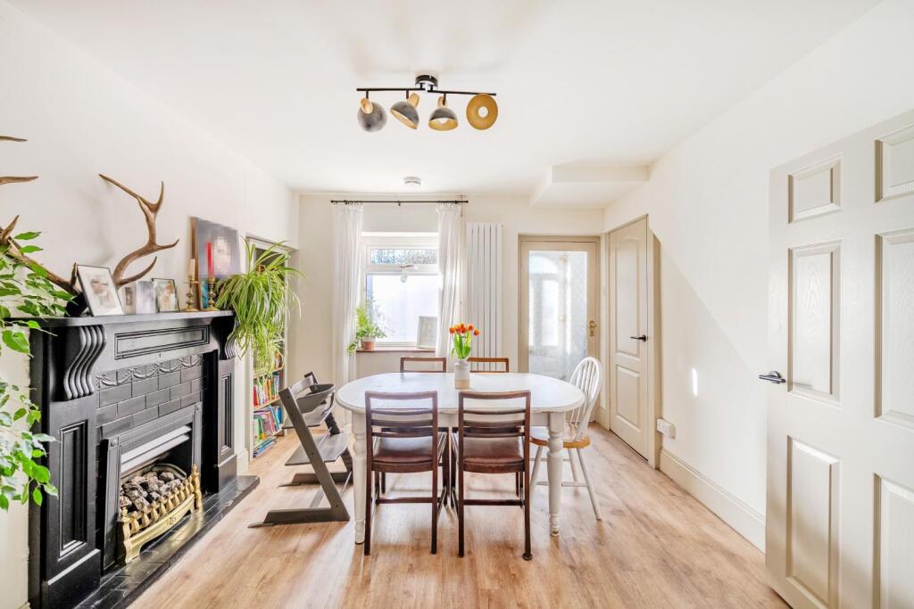 Additional image 2 of Penfield, Yeovil