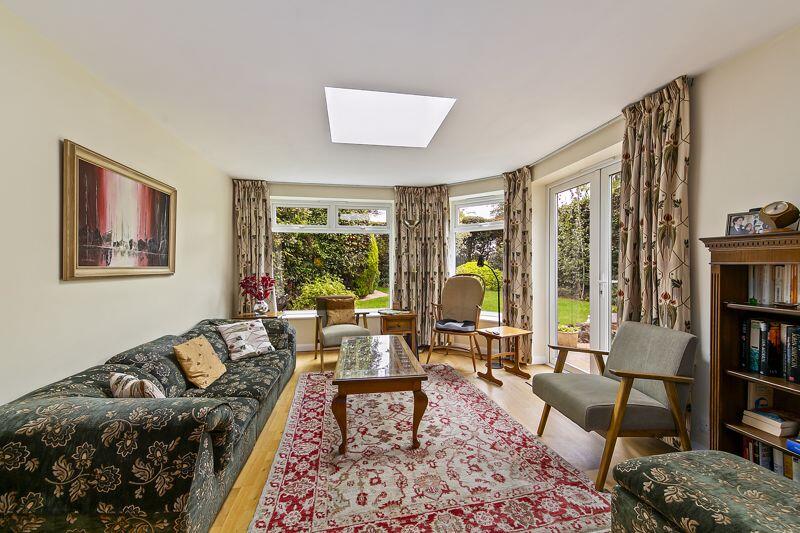 Seymour Road, East Molesey photo 3