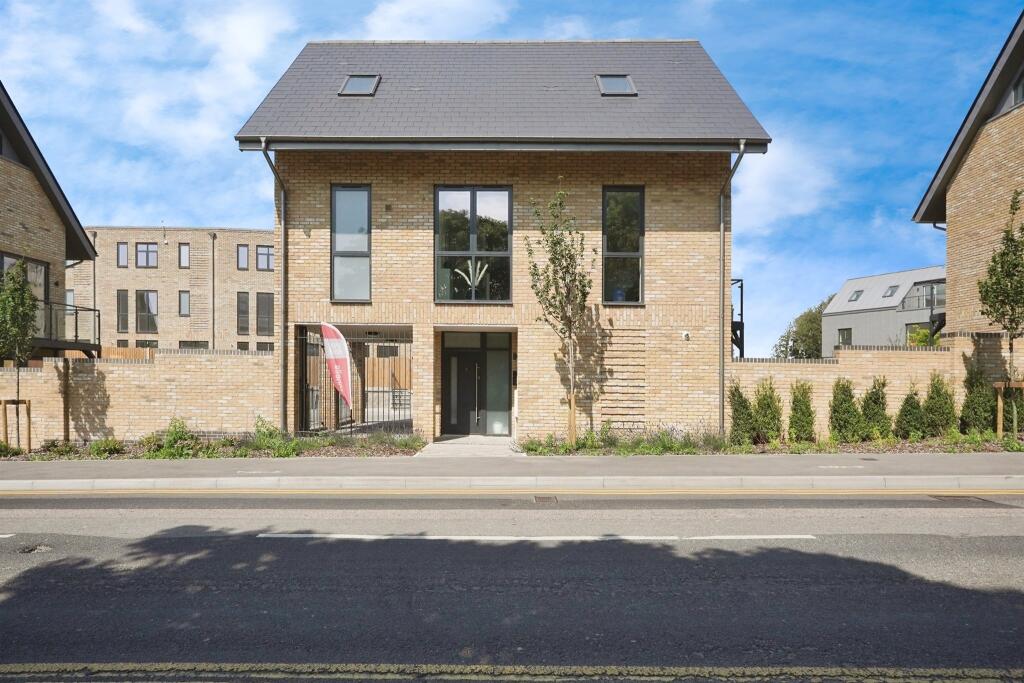 Main image of property: Guston Heights, Guston, Dover