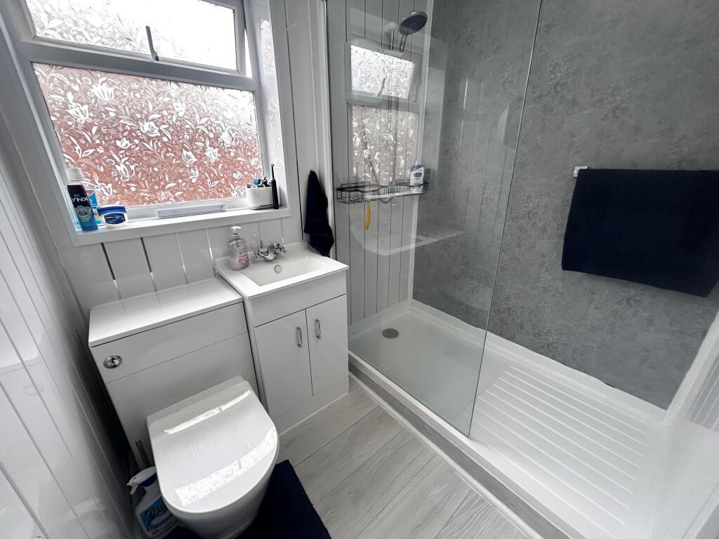 House in East Lindsey, Wainfleet St Mary - More