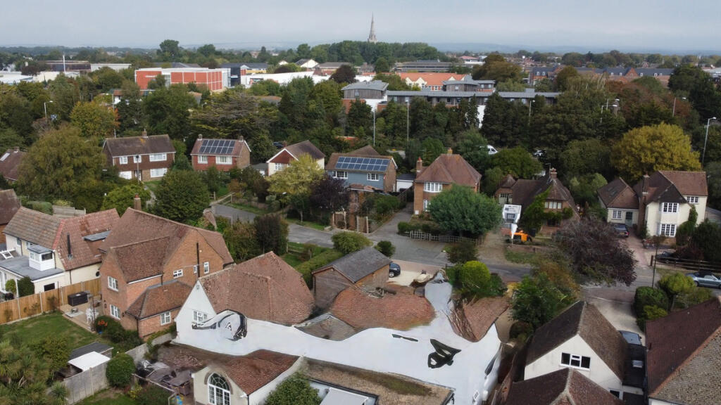 House in Portsmouth - View 3