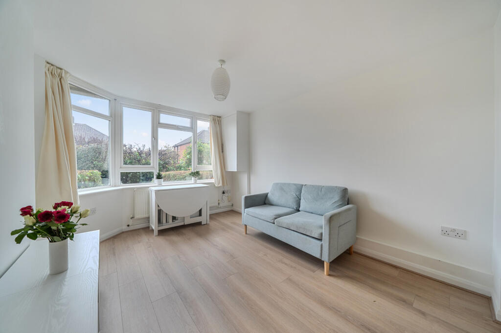 Apartment in Oxford - View 3