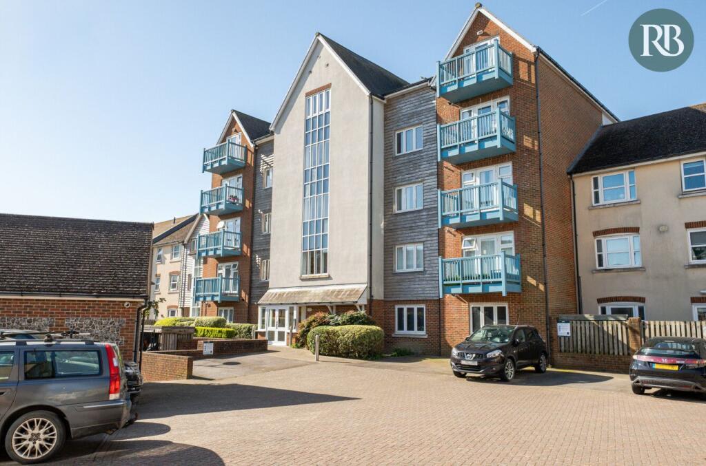 Main image of property: Broad Reach Mews, Shoreham-by-sea, BN43 5EH
