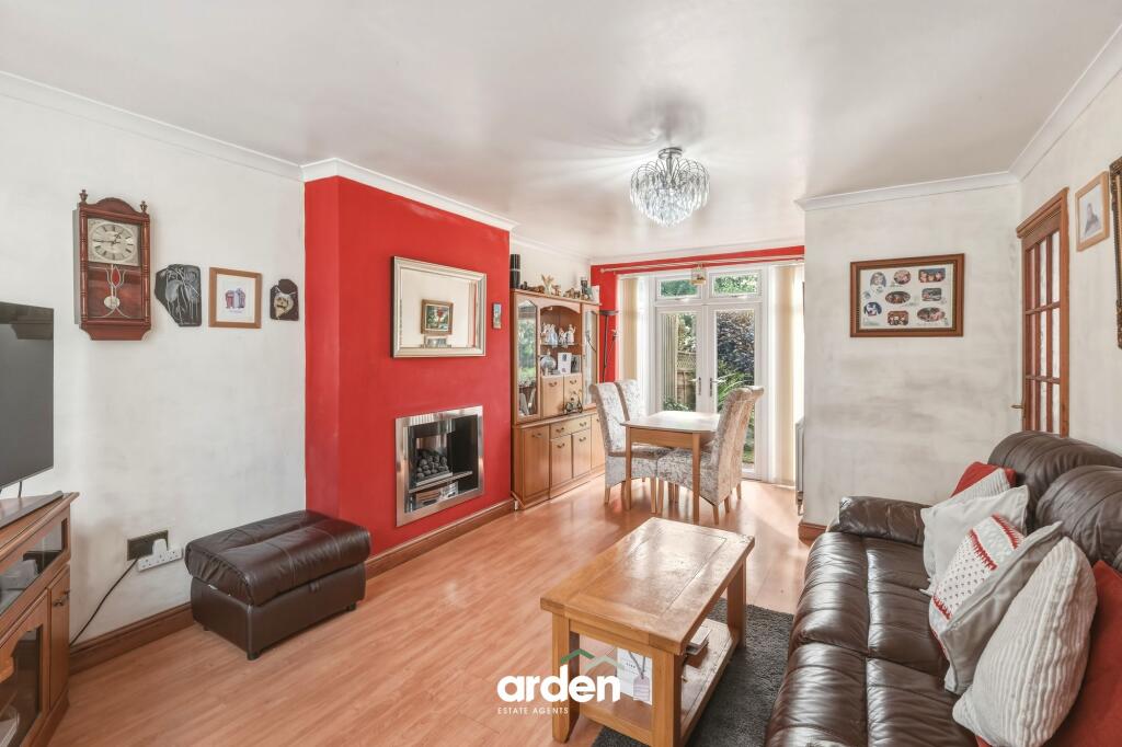House in Birmingham, Cotteridge - View 2