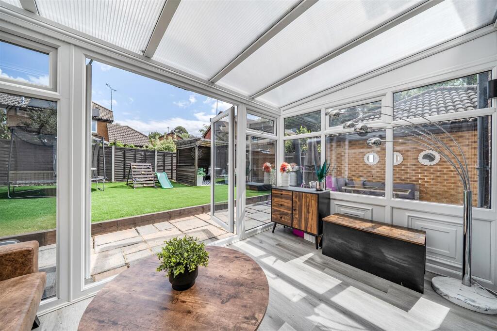 House in Guildford - View 4