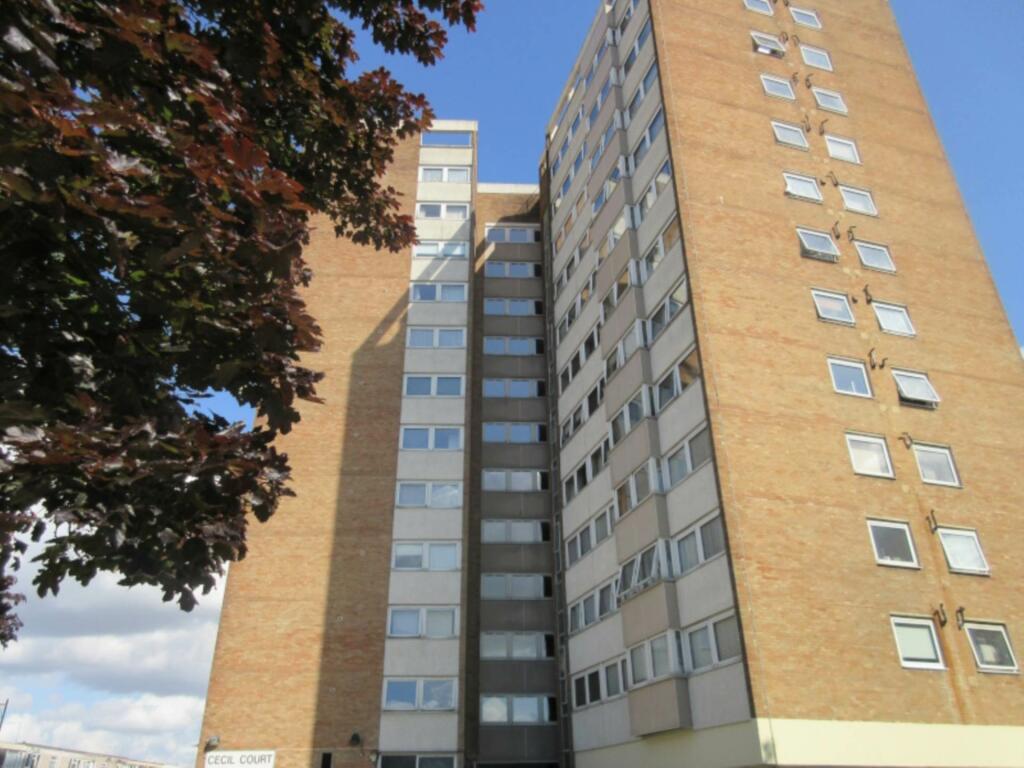 2-bed flat on Cecil Court, Jones Close, £100,000