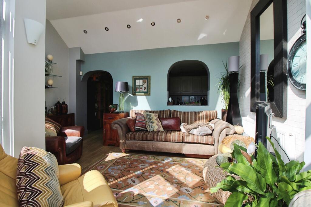 Additional image 8 of High Street, Quinton, B32