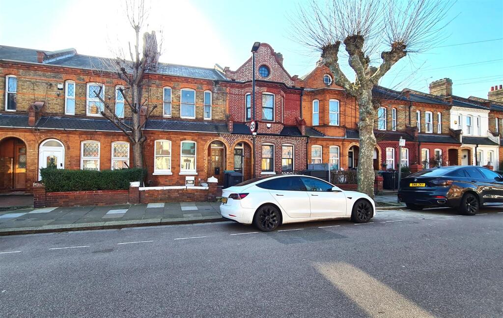 Main image of property: Lymington Avenue, Wood Green, N22