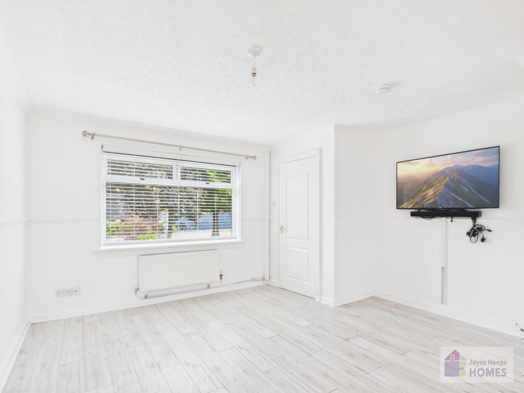 Alison Lea, Calderwood, East Kilbride, G74  photo 4