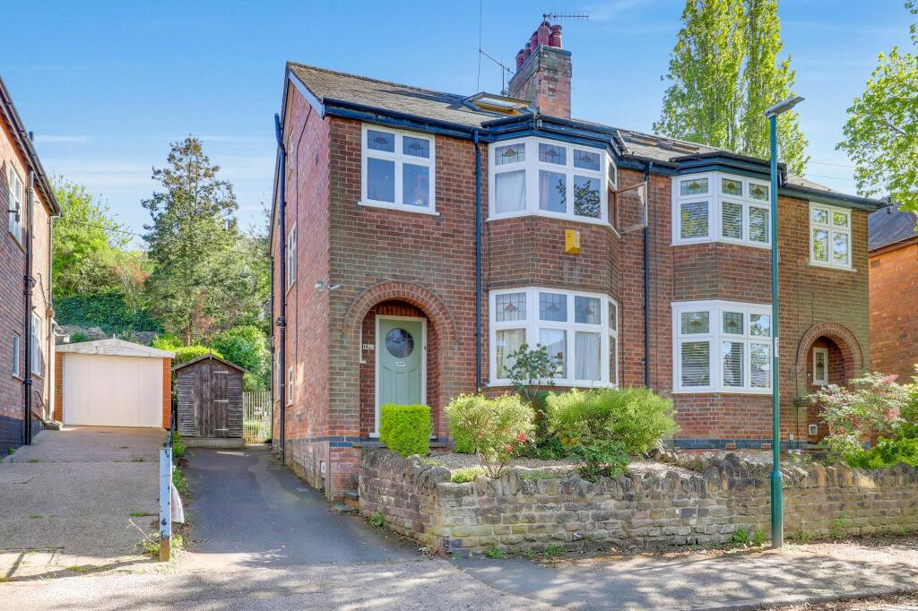 Main image of property: Devonshire Crescent, Nottingham, NG5