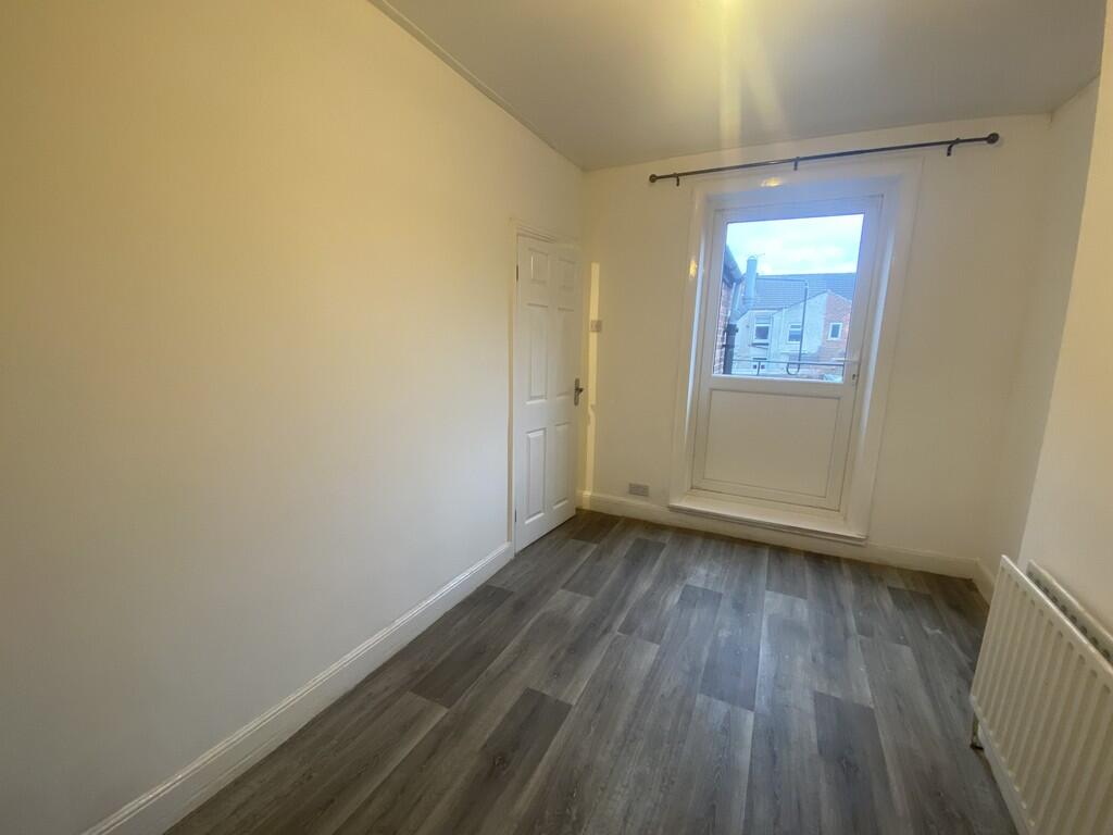 Apartment in Crewe, Coppenhall - More