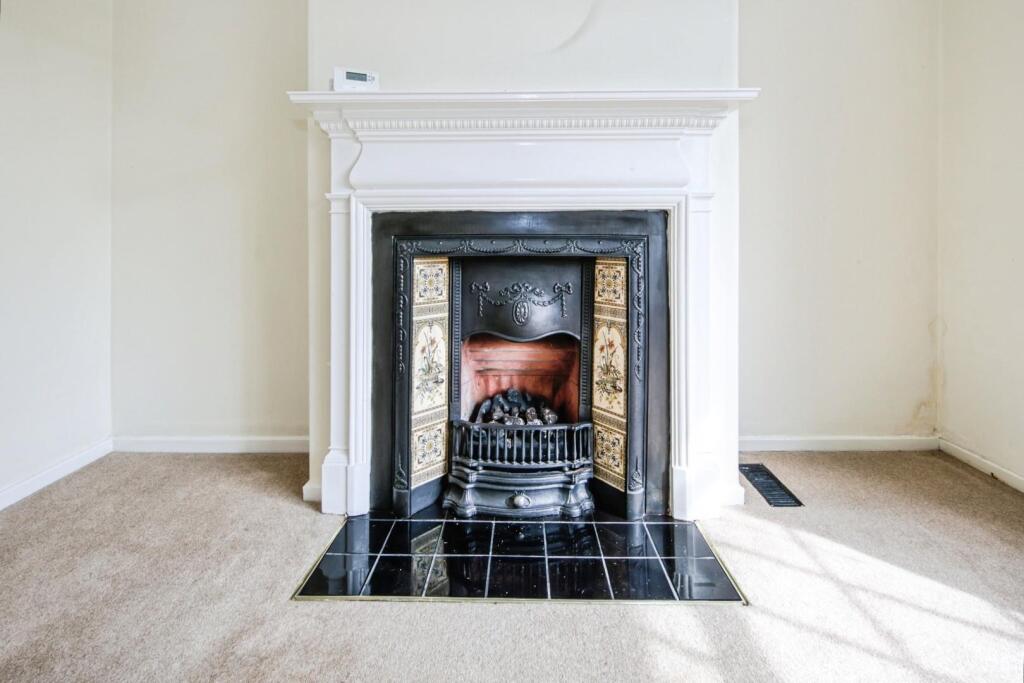 House in Solihull, West Midlands - View 3