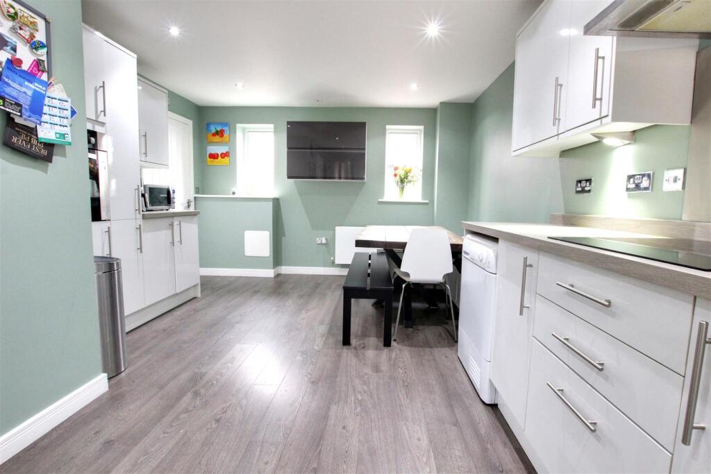 House in Hessle, East Riding of Yorkshire - View 3