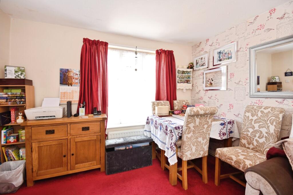Apartment in Exeter - View 4