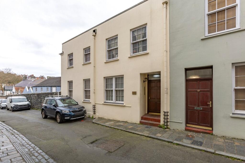 Main image of property: Flat 15, Cour Du Bordier, St Peter Port, GY1