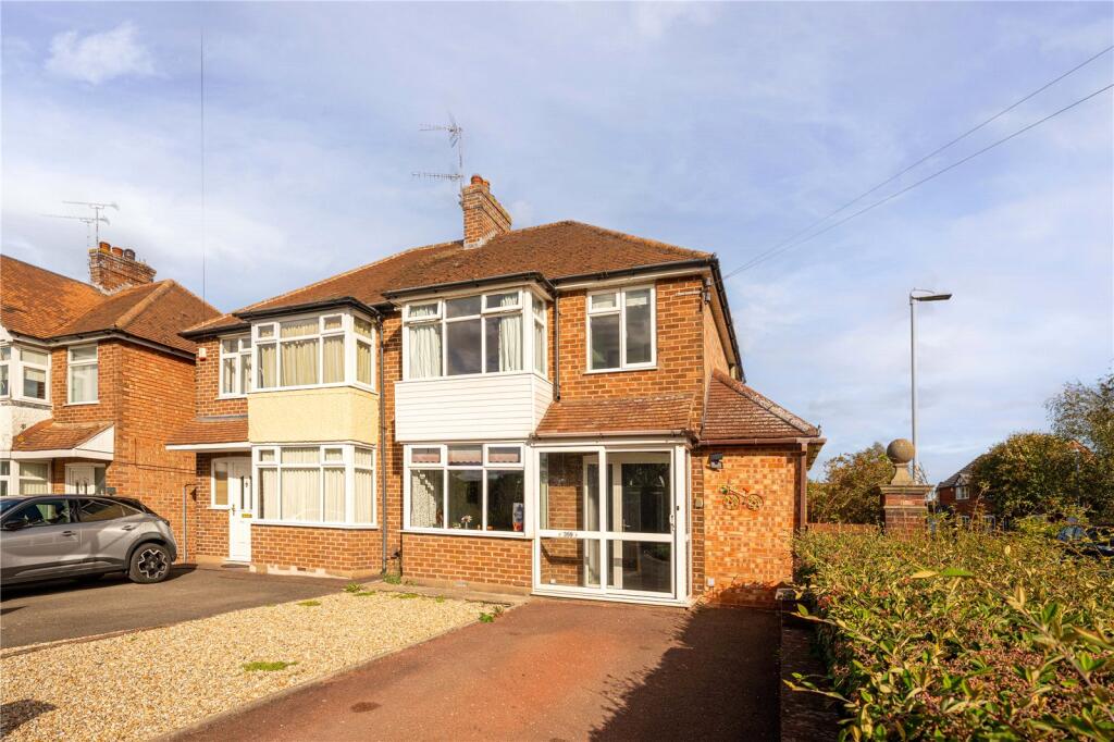 Main image of property: Tachbrook Road, Whitnash, CV31