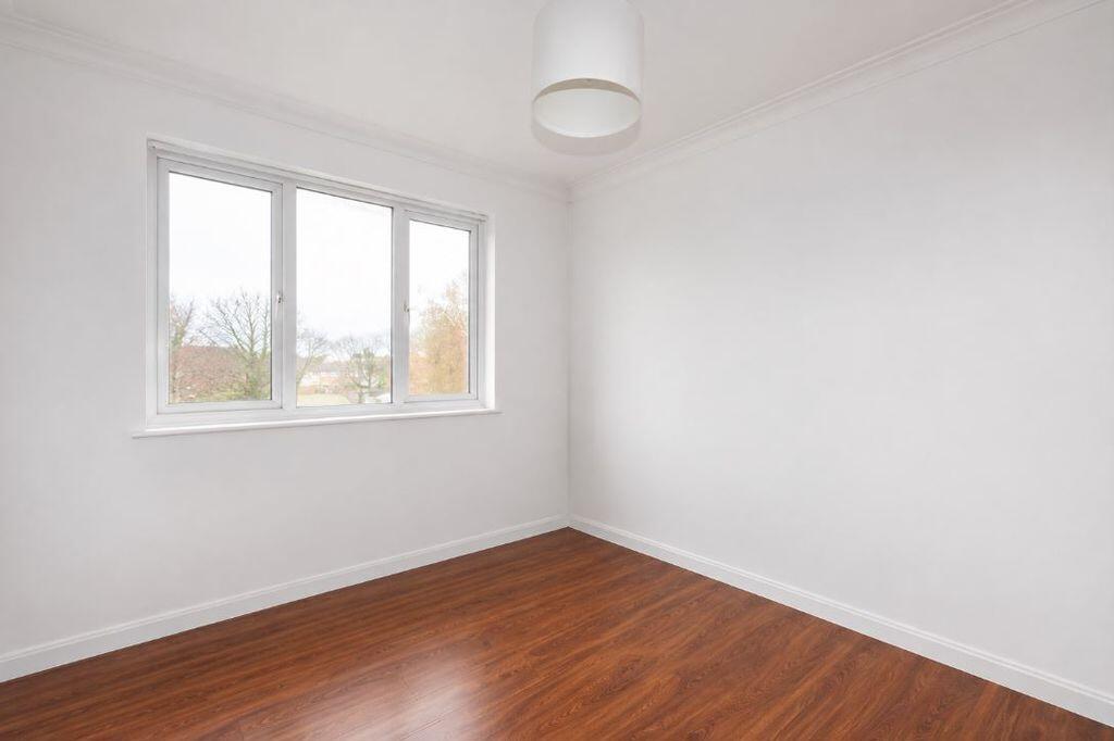 House in Lichfield, Burntwood - View 5