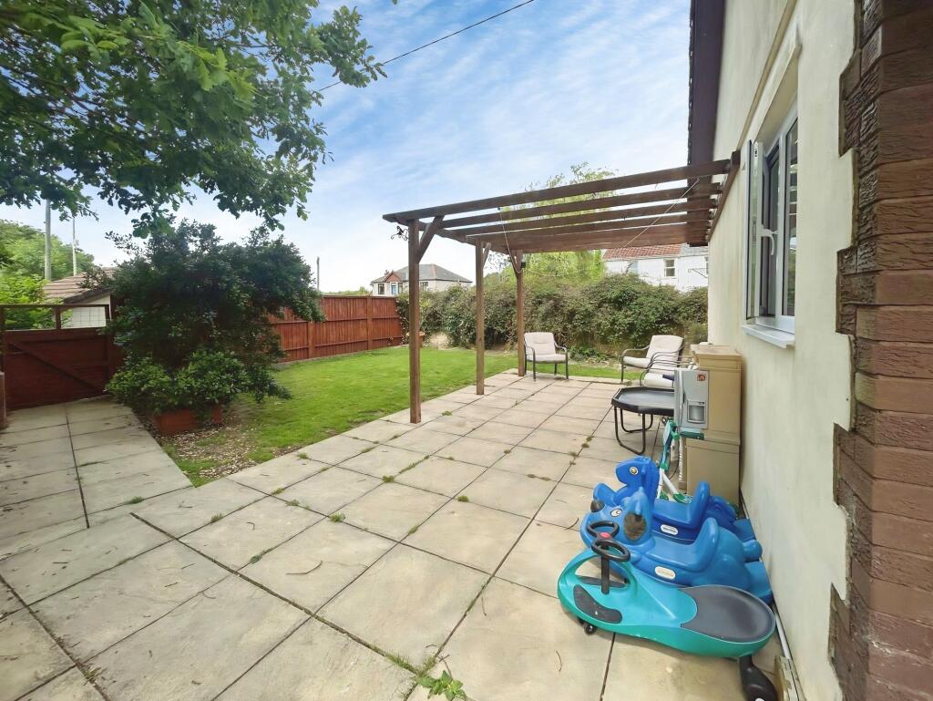 House in Cardiff, Llanharan - View 4