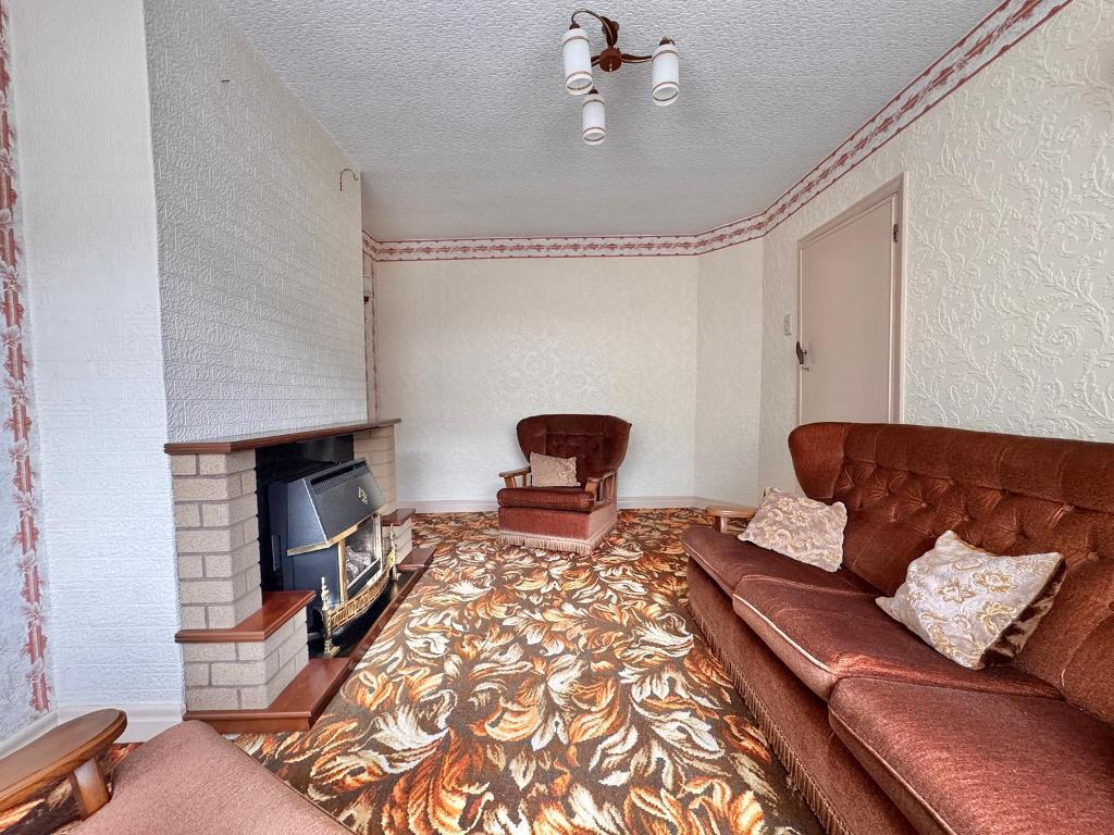 Additional image 3 of Crockford Road, West Bromwich, West Midlands, B71 2ET